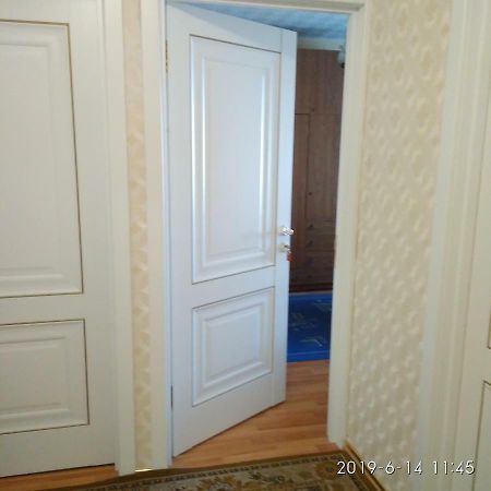 Комната Для Гостей Рядом С Станцией Метро Каменная Горка Минск Екстериор снимка