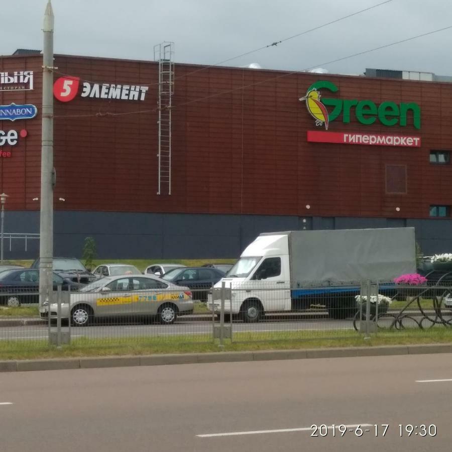 Комната Для Гостей Рядом С Станцией Метро Каменная Горка Минск Екстериор снимка